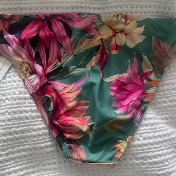 La Blanca Women's Swimsuit Bottom SIZE 10 - Picture 5 of 5